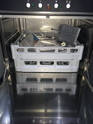 Машина посудомоечная с фронтальной загрузкой Smeg UD500DS купить в Екатеринбурге
